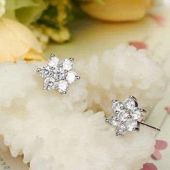 萌宝彩925纯银韩式花朵耳钉批发——深圳佳运珠宝首饰专业服务