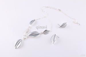 外贸潮流合金饰品批发指南 从薄涂烤哑到点钻滴油的时尚选择